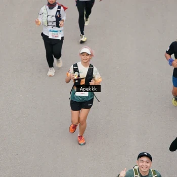 Runner Photo 9046771