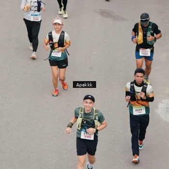 Runner Photo 9046776