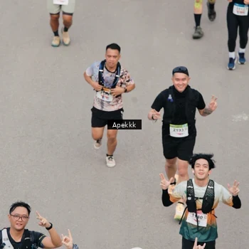 Runner Photo 9046807