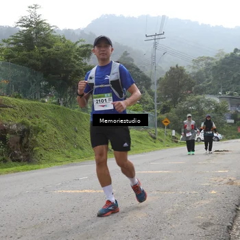 Runner Photo 9046893