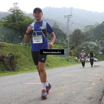 Runner Photo 9046899