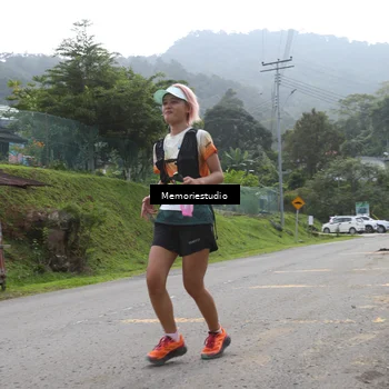 Runner Photo 9046902
