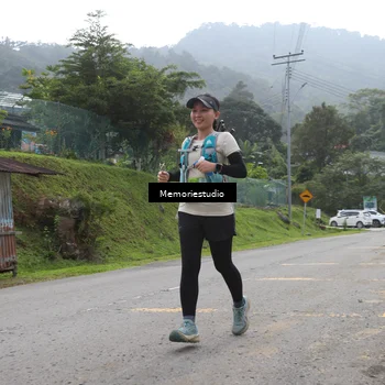 Runner Photo 9046910