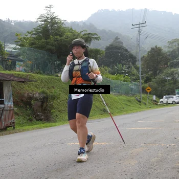 Runner Photo 9046911