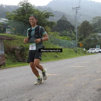 Runner Photo 9046922