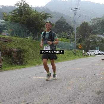 Runner Photo 9046925