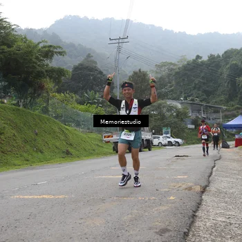 Runner Photo 9046931