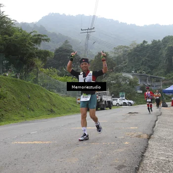 Runner Photo 9046932