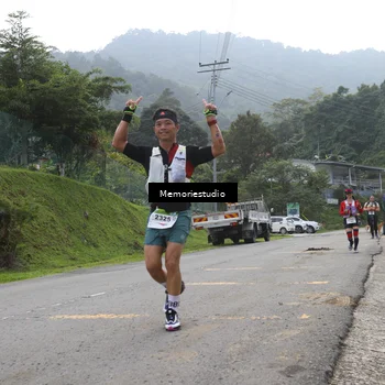 Runner Photo 9046936