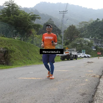 Runner Photo 9046948