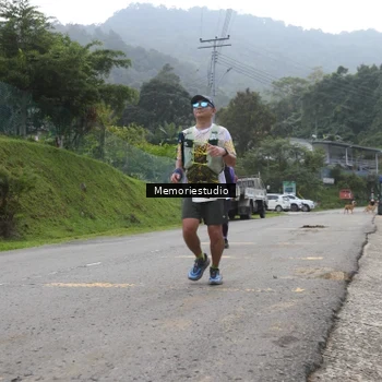 Runner Photo 9046949