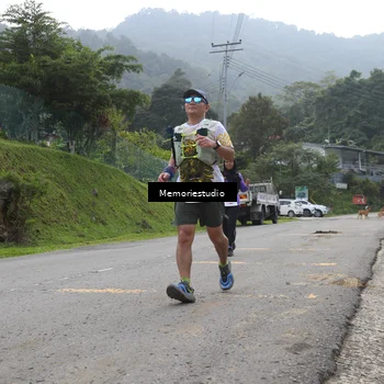 Runner Photo 9046950