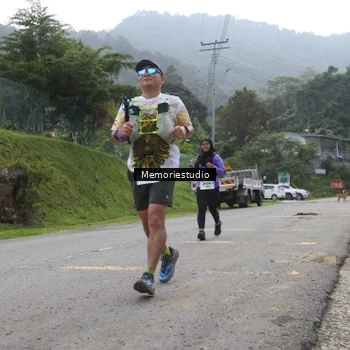 Runner Photo 9046952