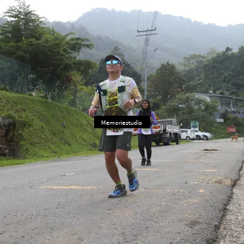 Runner Photo 9046957