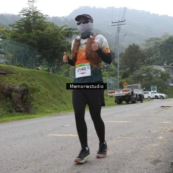 Runner Photo 9046965