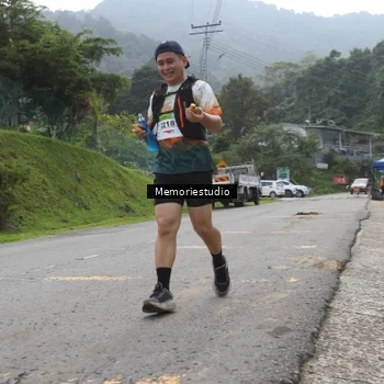 Runner Photo 9046970