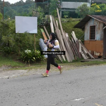 Runner Photo 9046976