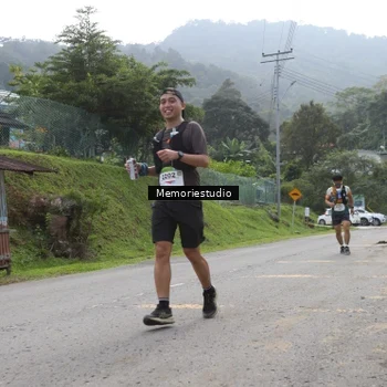 Runner Photo 9046977