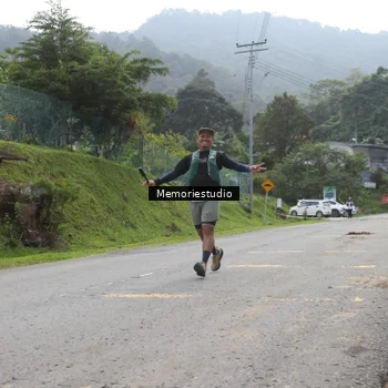Runner Photo 9046981
