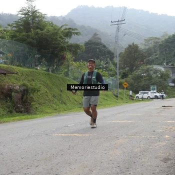Runner Photo 9046982