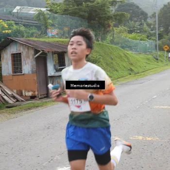 Runner Photo 9047012