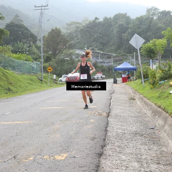 Runner Photo 9047014