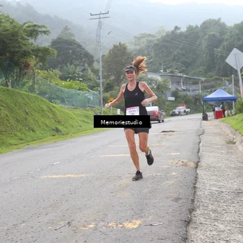 Runner Photo 9047017