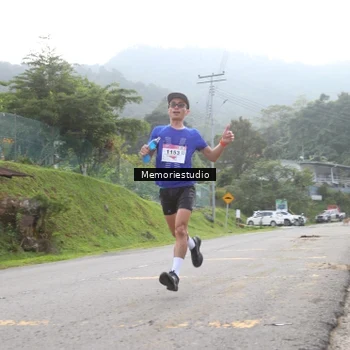 Runner Photo 9047021