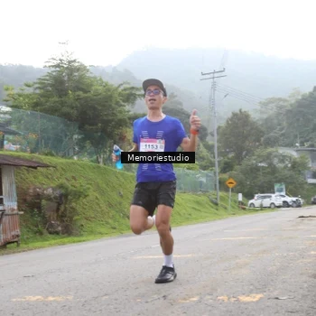 Runner Photo 9047022