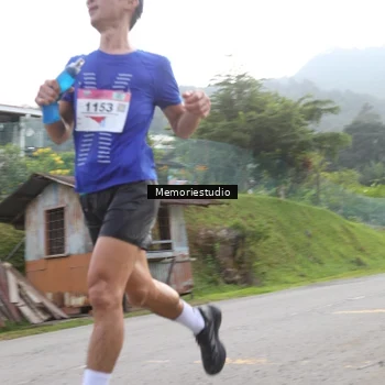 Runner Photo 9047025