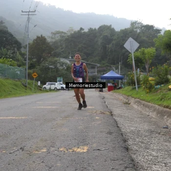 Runner Photo 9047034