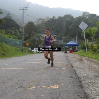 Runner Photo 9047039