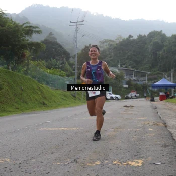 Runner Photo 9047040