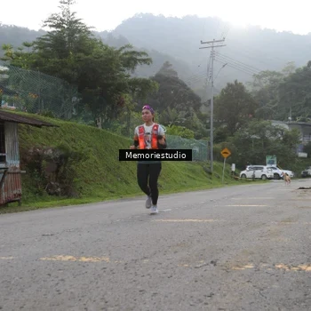 Runner Photo 9047058