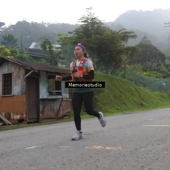 Runner Photo 9047060