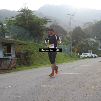 Runner Photo 9047066