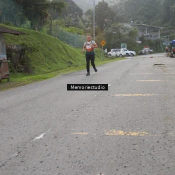Runner Photo 9047078