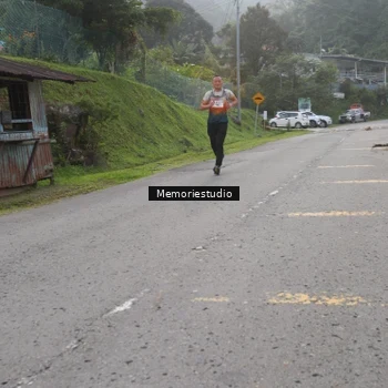 Runner Photo 9047081