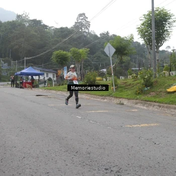 Runner Photo 9047082