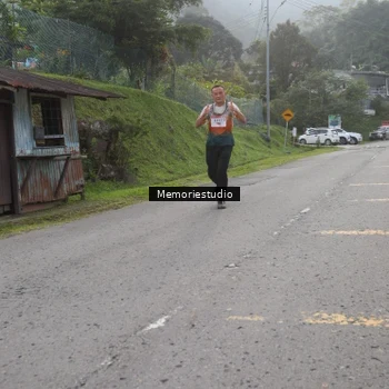Runner Photo 9047086