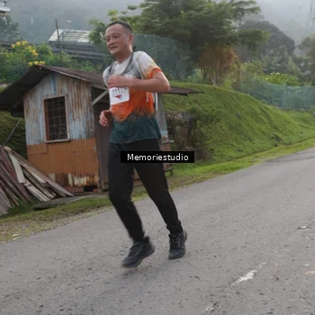 Runner Photo 9047091