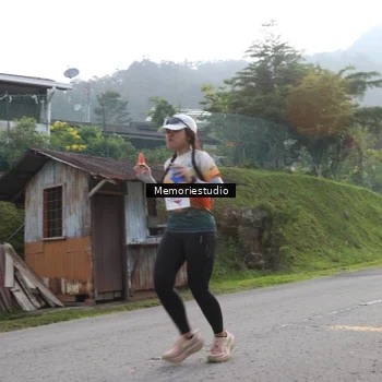 Runner Photo 9047102