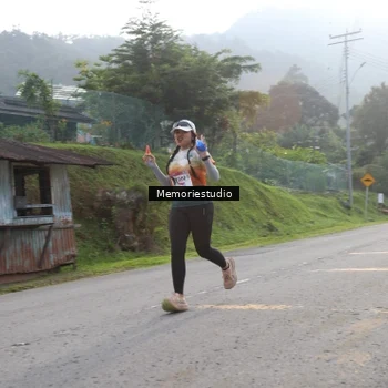 Runner Photo 9047104