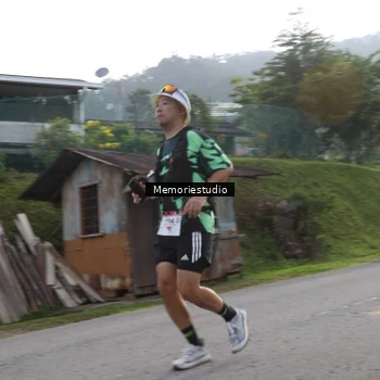 Runner Photo 9047107