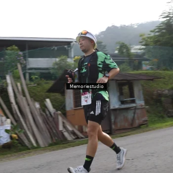 Runner Photo 9047108