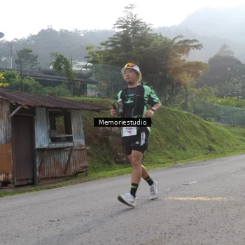 Runner Photo 9047114