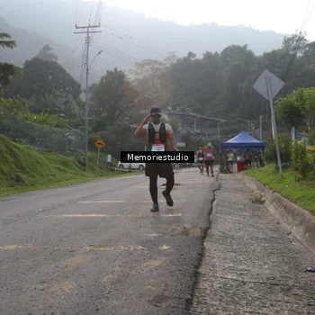 Runner Photo 9047120