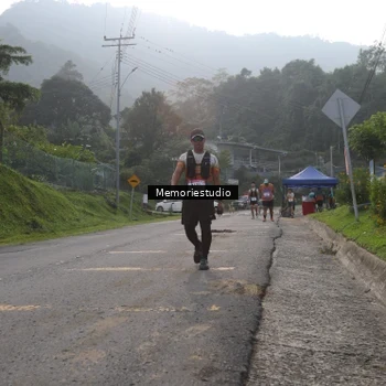 Runner Photo 9047121