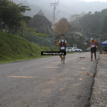 Runner Photo 9047126