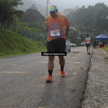 Runner Photo 9047132
